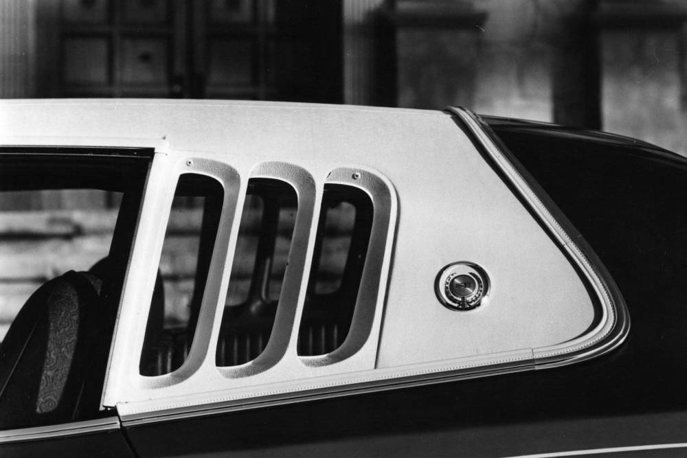 https://cdn.autogreeknews.gr/wp-content/uploads/2026/10/dodge_charger_se_35.jpg