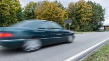 Άλλαξαν για πλάκα το όριο ταχύτητας και έγραψαν 400 οδηγούς