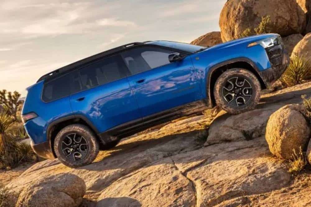 https://cdn.autogreeknews.gr/wp-content/uploads/2026/10/jeep-cherokee-trailhawk-06.jpg