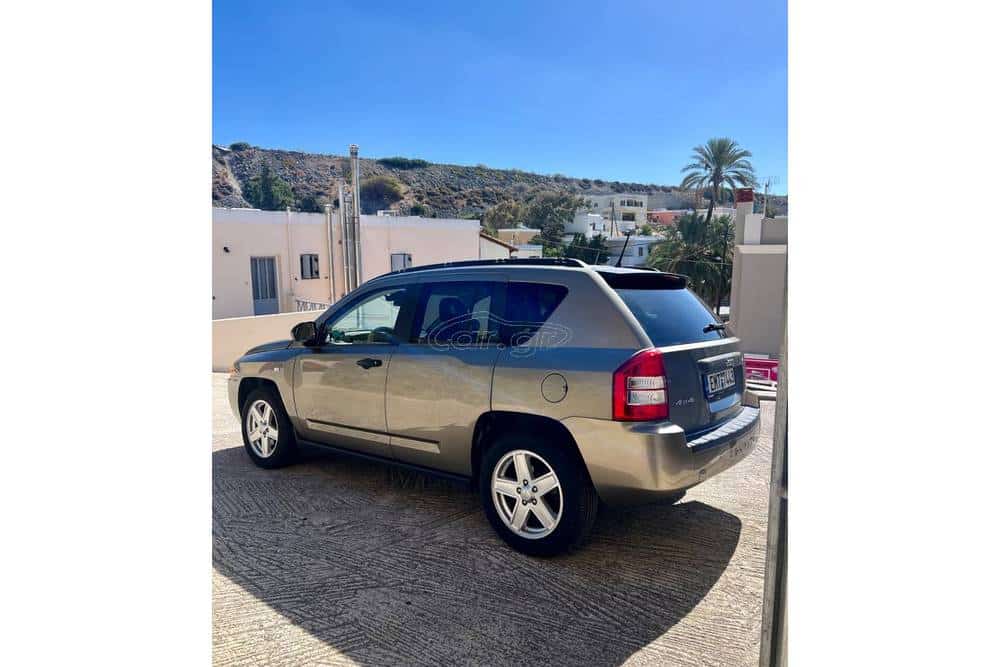 https://cdn.autogreeknews.gr/wp-content/uploads/2026/10/jeep-compass-mk1-for-sale-10.jpg