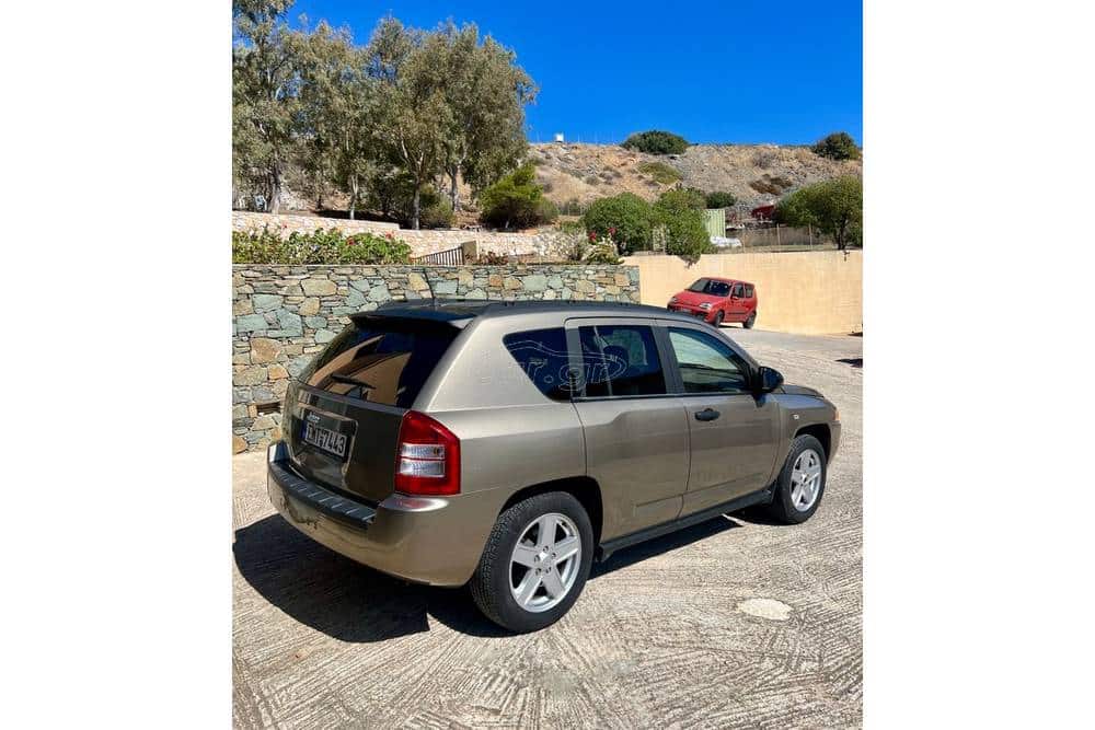 https://cdn.autogreeknews.gr/wp-content/uploads/2026/10/jeep-compass-mk1-for-sale-9.jpg
