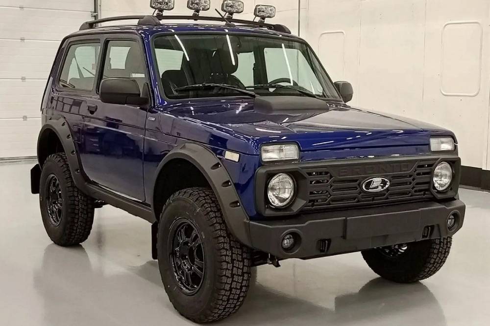 https://cdn.autogreeknews.gr/wp-content/uploads/2026/10/lada-niva-bronto-my26-1.jpg