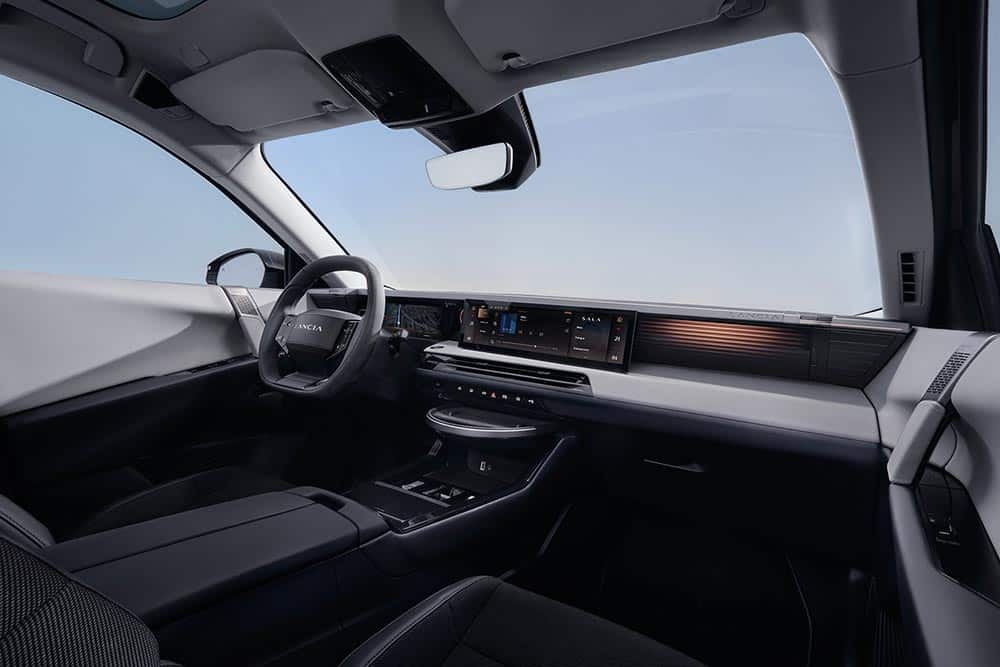 https://cdn.autogreeknews.gr/wp-content/uploads/2026/10/lancia-gamma-2026-14.jpg
