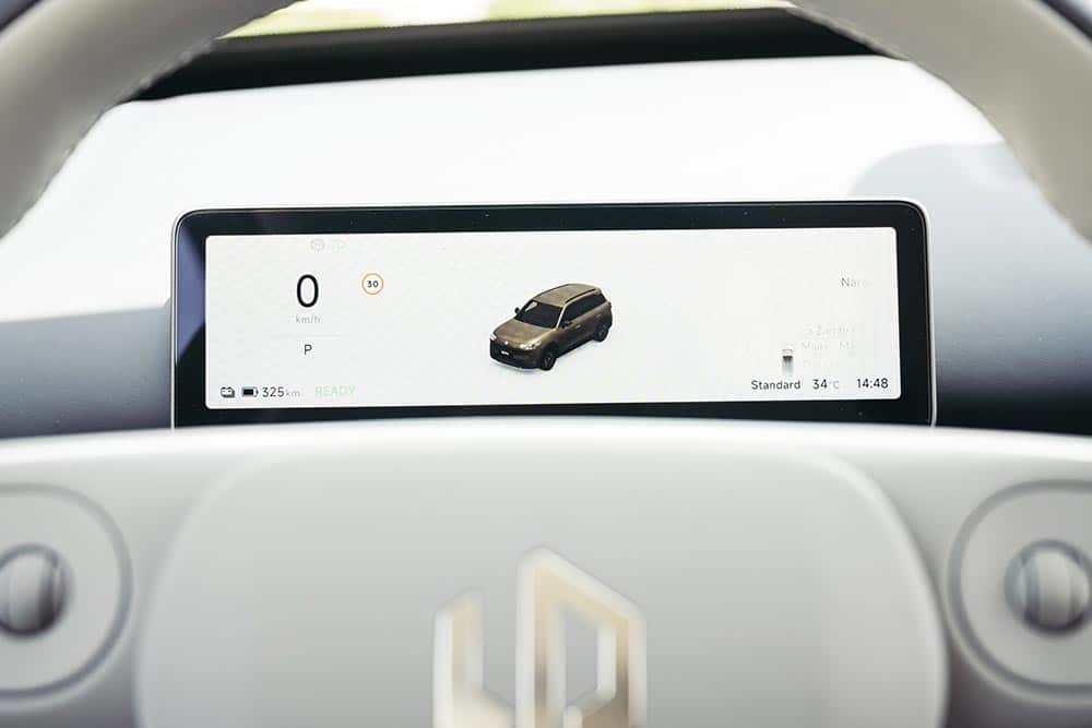 https://cdn.autogreeknews.gr/wp-content/uploads/2026/10/leapmotor-b03x-interior-21.jpg