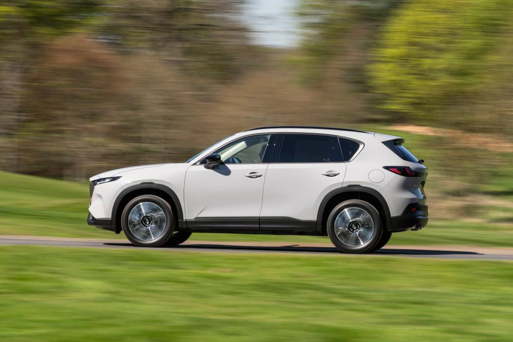 https://cdn.autogreeknews.gr/wp-content/uploads/2026/10/mazda_cx-5_e-skyactiv_g_centre_line964.jpg