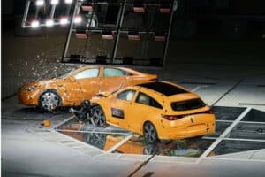 mercedes-benz-cla-high-speed-crash-test (1)