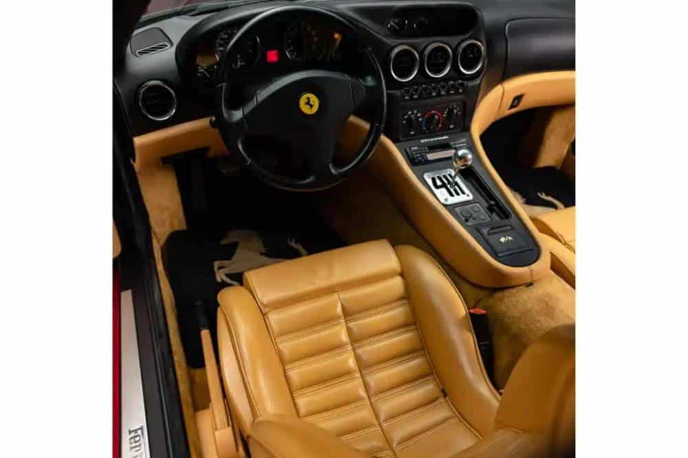 https://cdn.autogreeknews.gr/wp-content/uploads/2026/10/michael-jordan-s-1997-ferrari-550-maranello-5.jpg