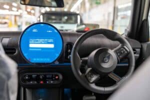 mini-plant-oxford-automated-driving-during-product (5)