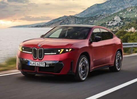 Νέα BMW iX4 με έως 612 ίππους και 828 χλμ. αυτονομία