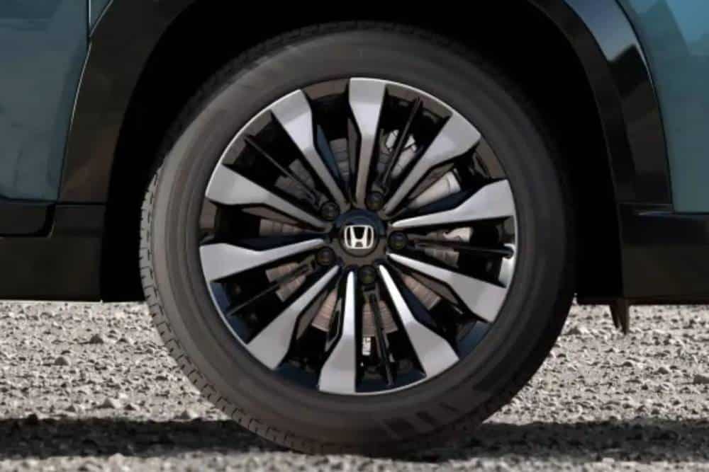 https://cdn.autogreeknews.gr/wp-content/uploads/2026/10/new-honda-elevate-6.jpg
