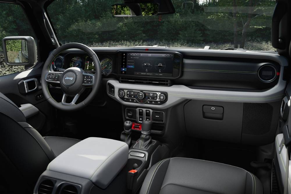https://cdn.autogreeknews.gr/wp-content/uploads/2026/10/new-jeep-wrangler-switchback-3.jpg