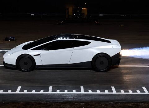 Νέο Tesla Roadster με 0-100 χλμ./ώρα σε λιγότερο από 1 δλ.!