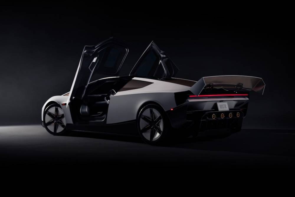 https://cdn.autogreeknews.gr/wp-content/uploads/2026/10/new-tesla-roadster-04.jpg