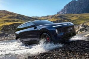 Νέο VW ID. Era 8X κάνει 1.600 χλμ. με ένα γέμισμα και μία φόρτιση