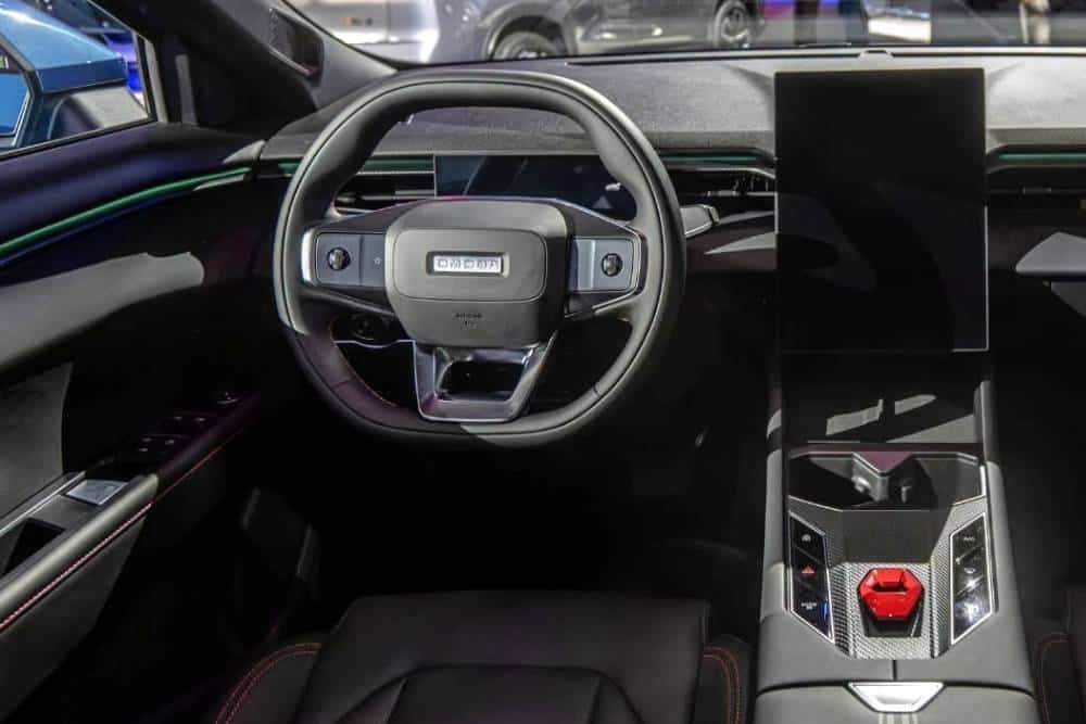 https://cdn.autogreeknews.gr/wp-content/uploads/2026/10/omoda-x-concept-06.jpg
