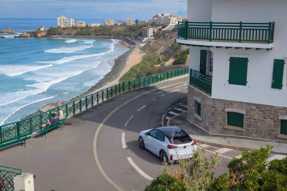 https://cdn.autogreeknews.gr/wp-content/uploads/2026/10/opel-corsa-gse-1555-km-journey-3.jpg
