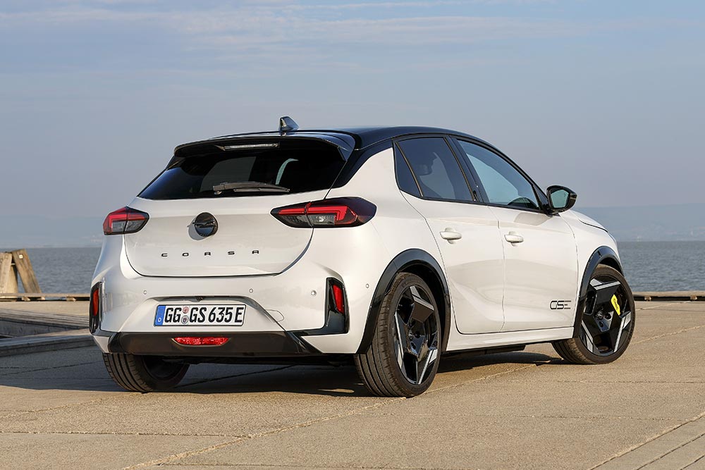 https://cdn.autogreeknews.gr/wp-content/uploads/2026/10/opel-corsa-gse-7.jpg