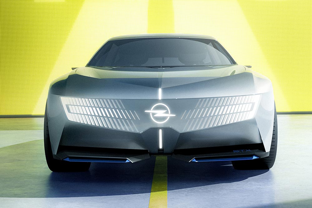 https://cdn.autogreeknews.gr/wp-content/uploads/2026/10/opel-stx-concept-2.jpg