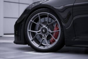 porsche center lock wheel 02