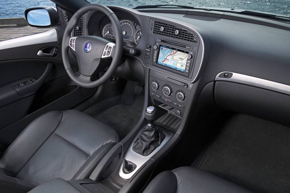 https://cdn.autogreeknews.gr/wp-content/uploads/2026/10/saab_9-3_aero_convertible_8.jpg
