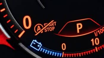 Γιατί δεν σβήνει πάντα τη μηχανή το start/stop;