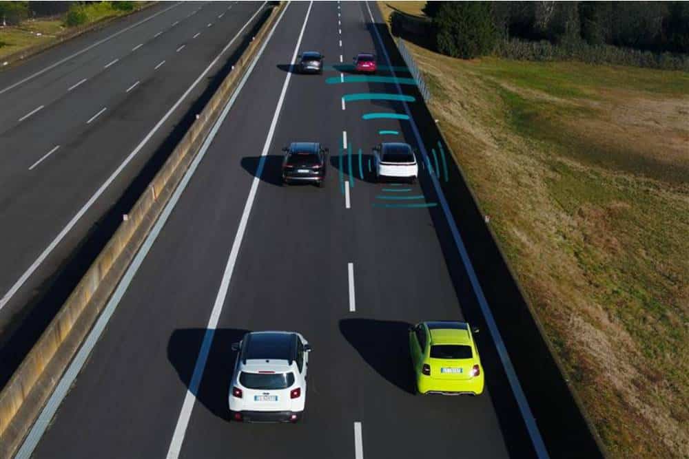 https://cdn.autogreeknews.gr/wp-content/uploads/2026/10/stellantis-autonomous-tech-3.jpg