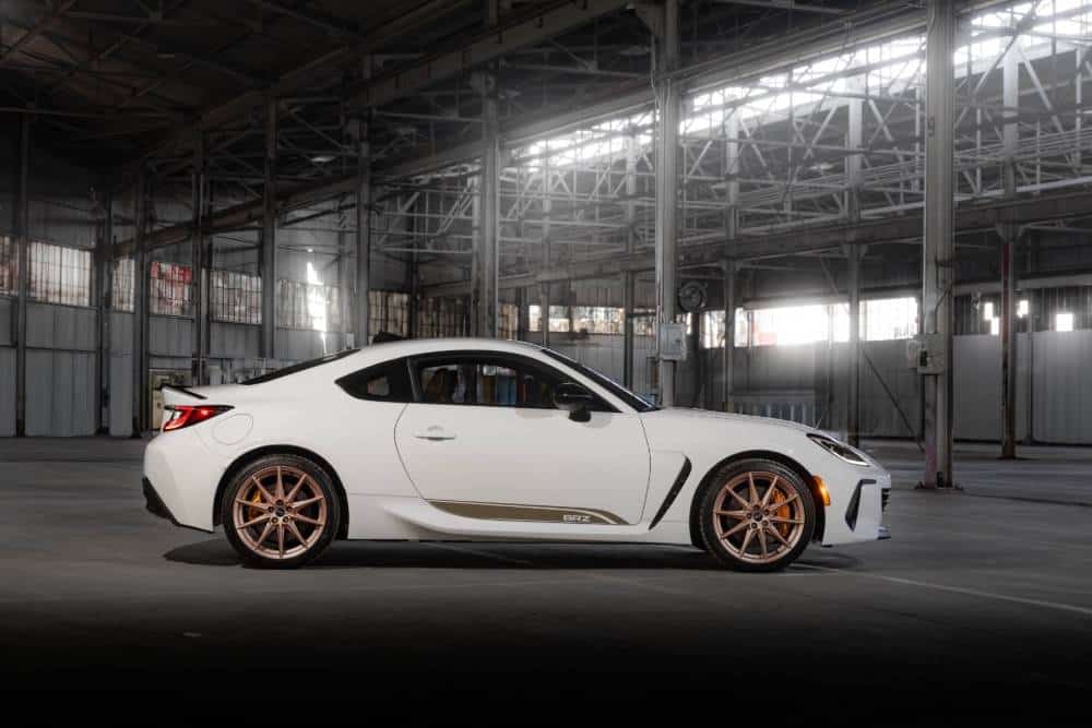 https://cdn.autogreeknews.gr/wp-content/uploads/2026/10/subaru-brz-zc15-03.jpg