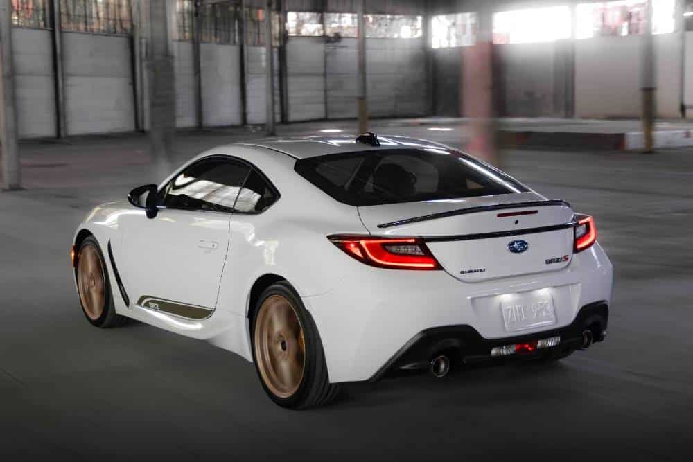 https://cdn.autogreeknews.gr/wp-content/uploads/2026/10/subaru-brz-zc15.jpg