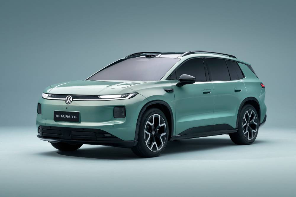 https://cdn.autogreeknews.gr/wp-content/uploads/2026/10/volkswagen_id._aura_t68.jpg